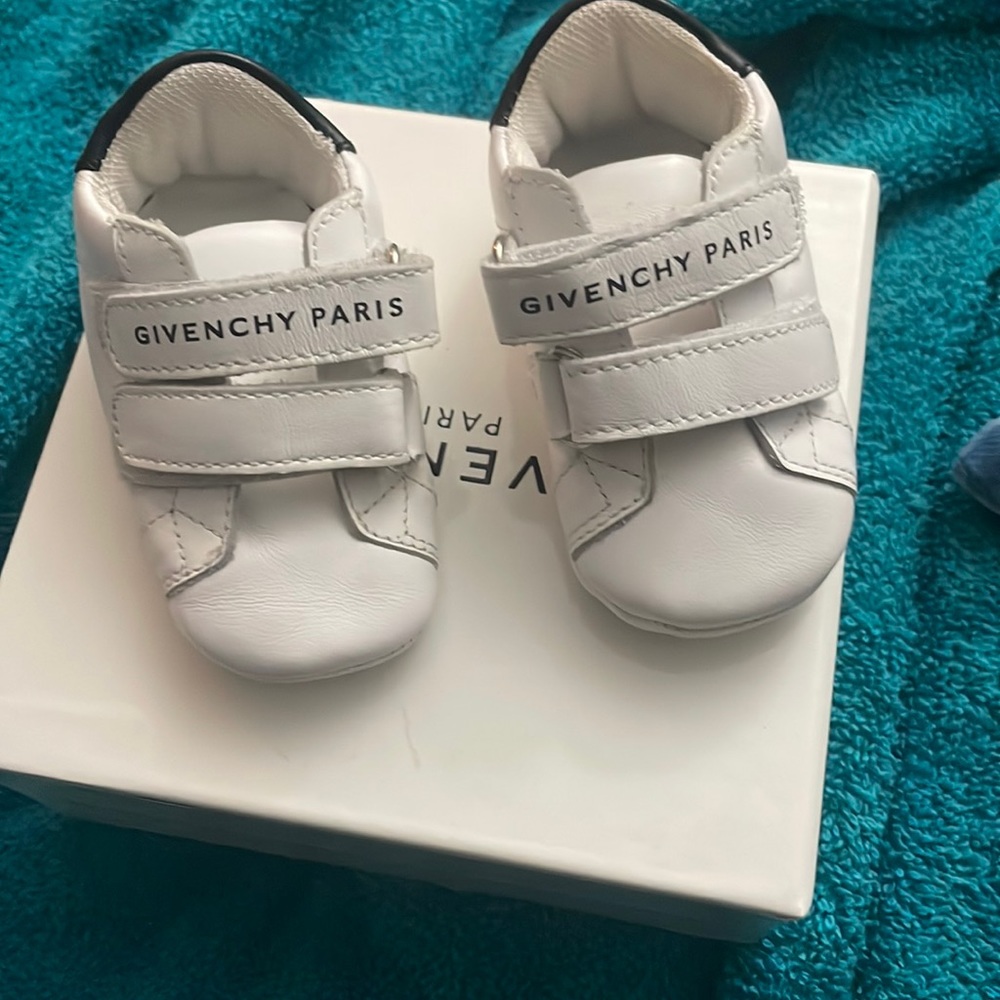 Givchy Paris shoes new born size 17